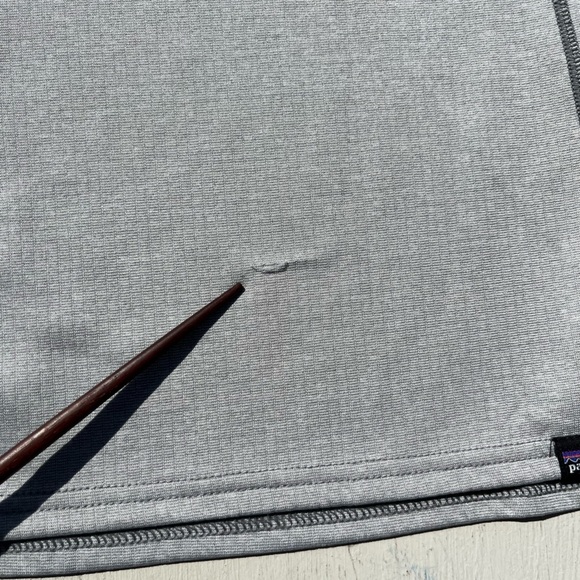 Women's Patagonia T-Shirt Gray Silver Solid S Round Active Polartec Baselayer - Picture 8 of 14